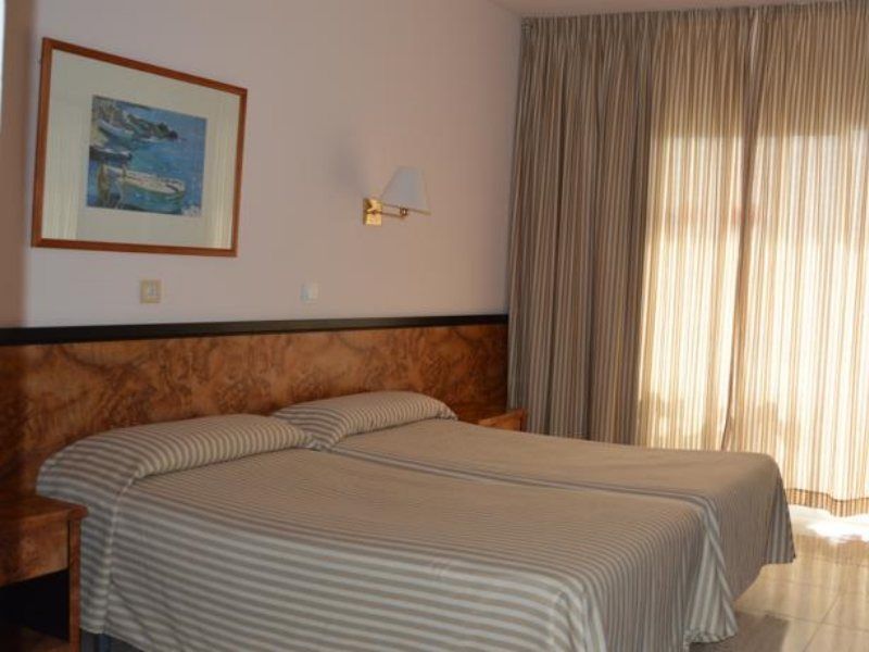 Hotel Gran Garbi Mar & Aquasplash Lloret de Mar Exterior photo